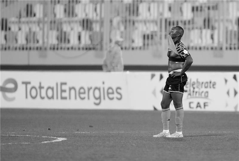 Betway_za's tweet image. Then there was one left from Mzanzi;

Mamelodi Sundowns ✅
Orlando Pirates ❌
Kaizer Chiefs ❌
Stellenbosch ❌

How far can Masandawana go in the CAF competition? 🔥