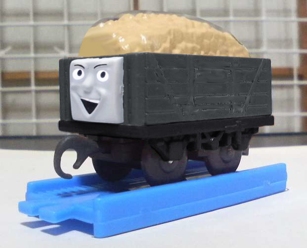 Capsule Plarail 7-plank Troublesome Trucks.