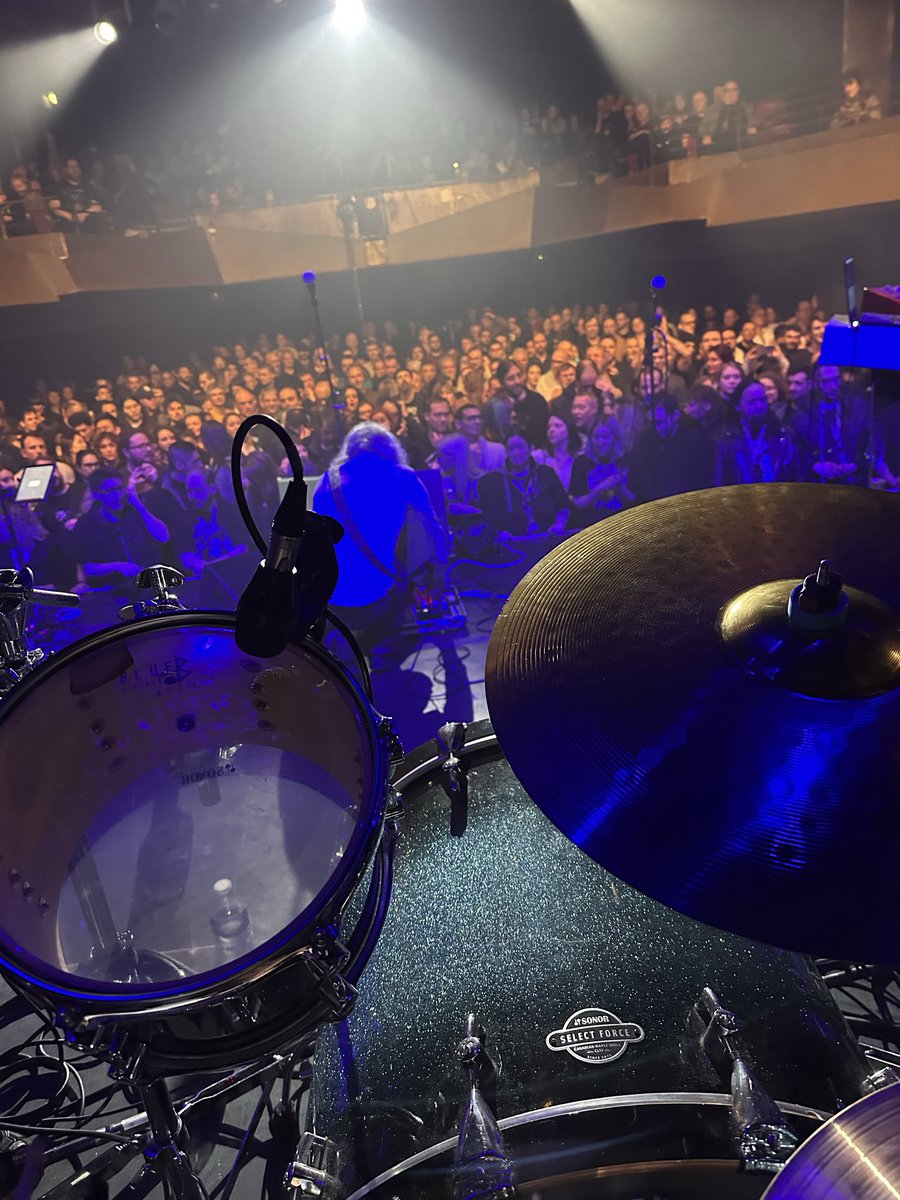 ChronoGraph_Jny's tweet photo. FEB 15th 2026
L’ALHAMBRA – PARIS, FRANCE

Tarja / LIVING THE DREAM THE HITS
TOUR 2026 SP Guest

初フランス https://t.co/hDHvT3CVnp