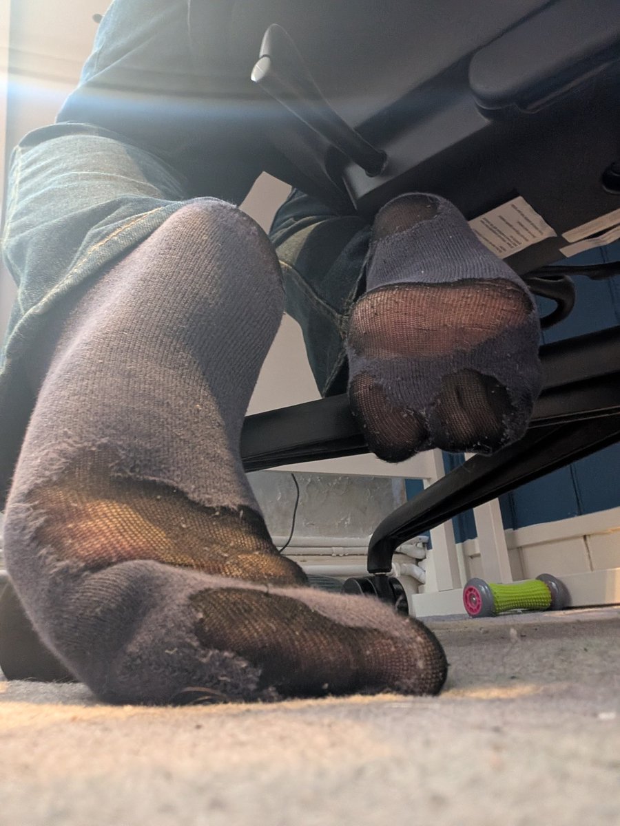 DomSockMaster's tweet image. I was told to show off my socked soles. I hope all of the Men out there enjoy seeing them.