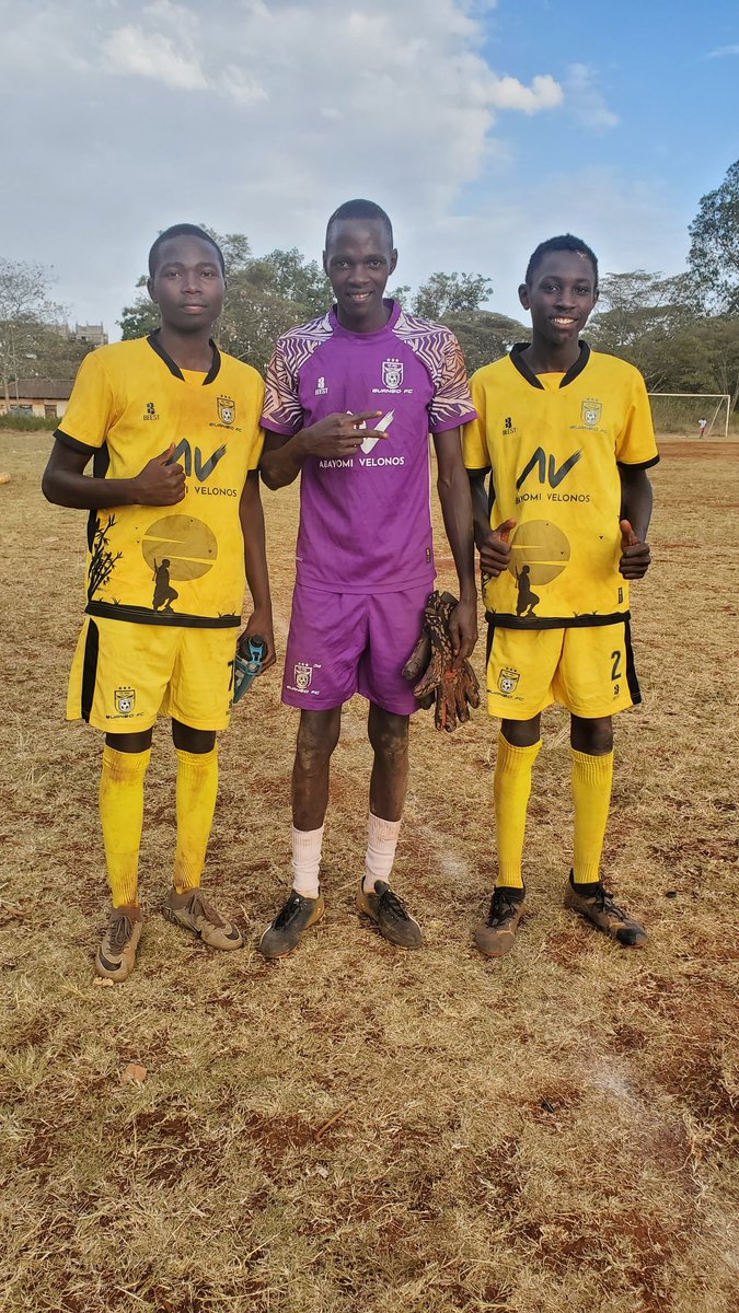 We can confirm that the boys have reported to class today. <a href="/TeamVeloNos/">Abayomi VeloNos</a> 
#WeMove #PushingLimitsGettingBetter
#AbayomiVeloNos 
#GuangoFc