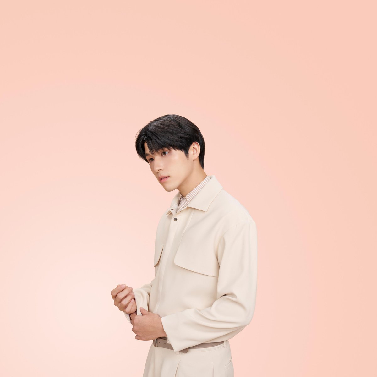 ลุคไหนก็หล่อ ทรงไหนก็เริ่ด!! ✨️ Dyson ประกาศแต่งตั้ง "สกาย วงศ์รวี" #skywongravee ในตำแหน่ง Friend of Dyson Beauty คนล่าสุด พร้อมเปิดตัวสีลิมิเต็ดอิดิชั่น Ceramic Apricot ในไทย เป็นประเทศแรกของโลก!

“ในฐานะ Friend of Dyson Beauty เทคโนโลยีด้านความงามของ Dyson