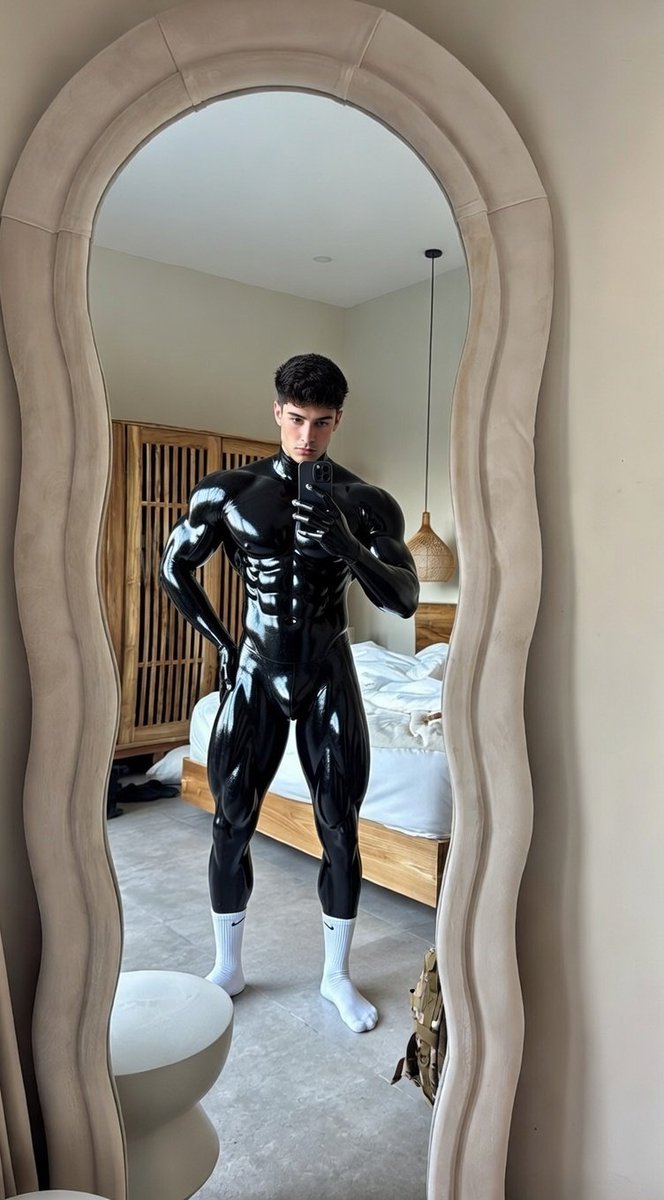 RubberJT 7k tweet media