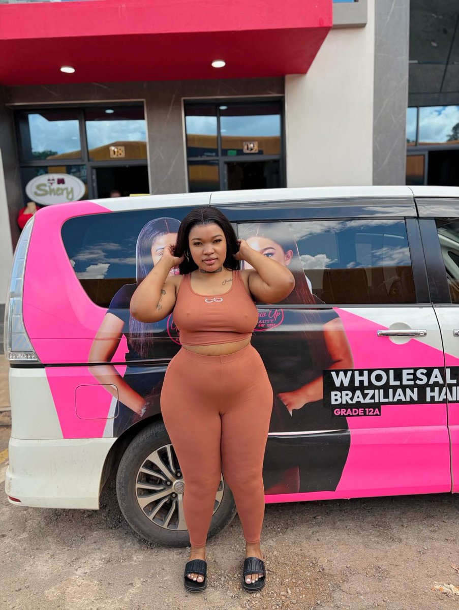The South Africa Police Service are looking for the Zimbabwean musician and social media personality Malloti Rose. Malloti Rose is wanted in South Africa in connection with armed robbery case! This criminal is hiding somewhere. If you know her, tell her to hand herself in now!