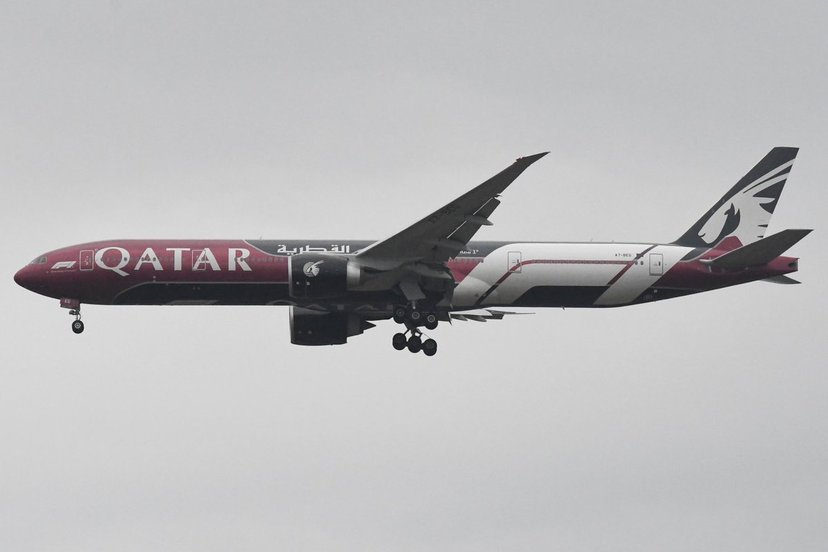Qatar Airways
Boeing 777-3DZ(ER)
A7-BEG
NRT/RJAA
2026/02/16

Formula 1 Livery