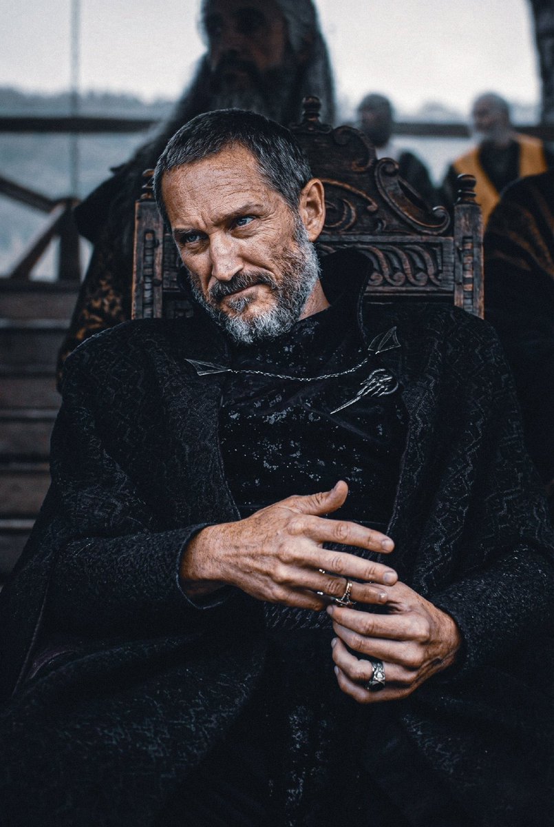 blackfyre80's tweet photo. "The world made no sense when a great prince died so a hedge knight might live."

— thoughts of Duncan the Tall

#AKnightOfTheSevenKingdoms 
#AKOTSK https://t.co/13ubGkr8Zd