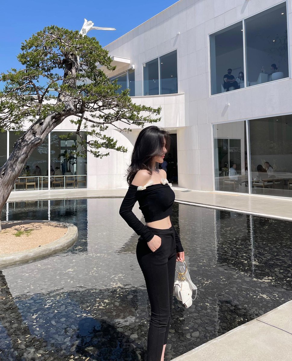 MuGouxh6969's tweet photo. 今天继续，看看有没落单的🤭 https://t.co/Z0SLL37X3C