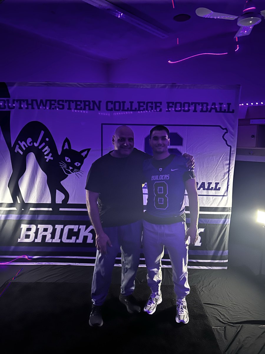 Chris Zaferes tweet media