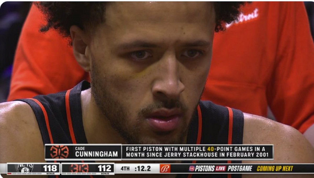 emma_mackenziie's tweet image. only 782 days between these two pictures