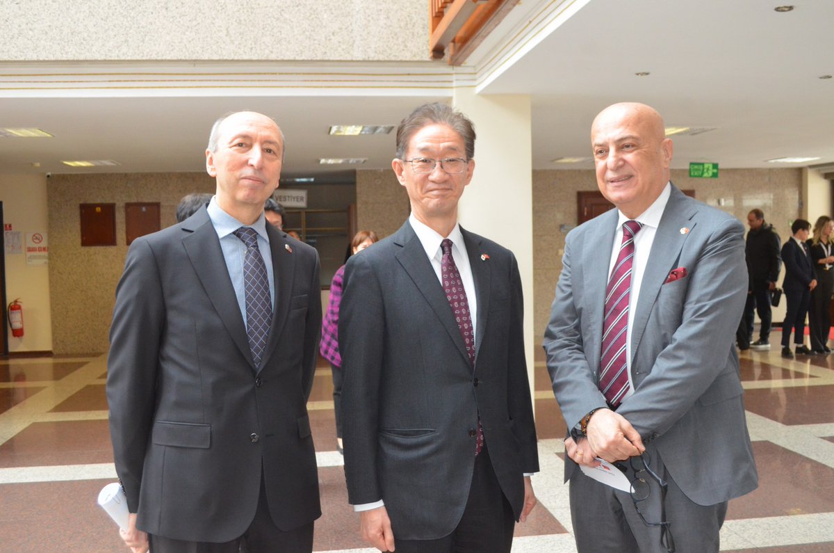 DplmtkGozlem's tweet photo. ANKARA’DA “4. AFET AZALTMA PROJE YARIŞMASI” ÖDÜL TÖRENİ DÜZENLENDİ
Türk Japon Vakfı Başkanı Nejat Bora Sayan’ın ev sahipliğinde, Afetlere hazırlık konusunda bilinçlenmeyi desteklemek amacıyla öğrencilere yönelik yürütülen proje kapsamında 2023 Şubat afetlerini anma ve afet risk https://t.co/yMpYmLIwTK