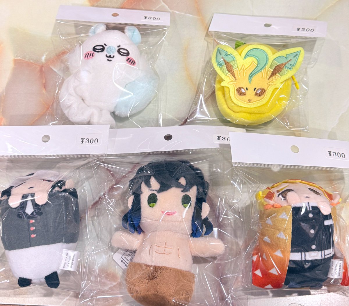 アニメグッズ ぬいぐるみ などが入荷してます。 各300円⭕️ #ポケモン