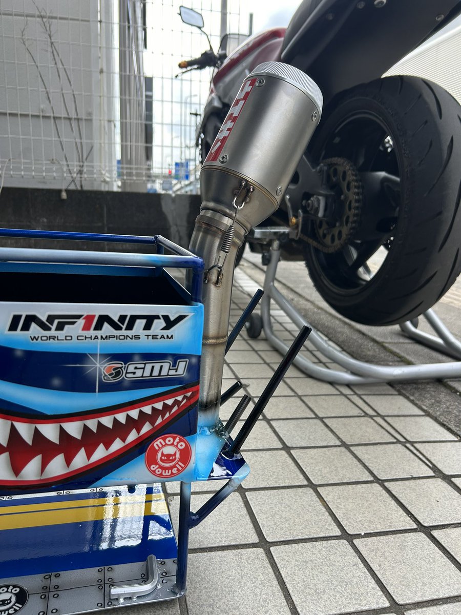 もうコレがナニか分かる地球人はいないと思われる、お昼休み8日間潰し