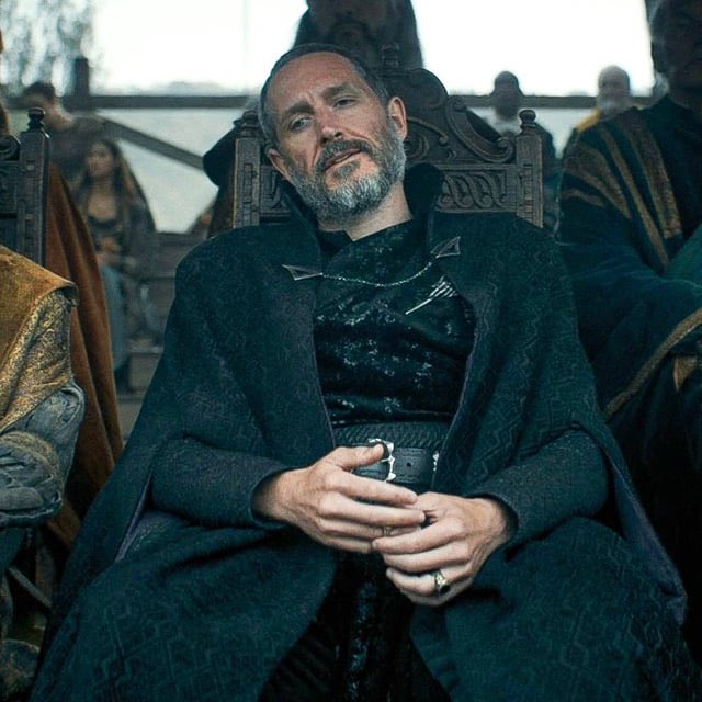 starkcanarie's tweet photo. when you are TOO SEXY and LOVED in game of thrones THEY KILL YOU #AKnightOfTheSevenKingdoms https://t.co/RURbXvRpJT