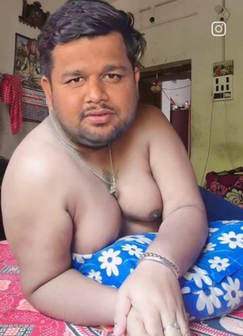 सबसे ज्यादा शोषण तोमनुवादी स्वर्णों ने <a href="/ActivistSandeep/">Sandeep Singh</a> अंकल का किया है। दिन रात इतना शोषण किया की बेचारे के इतने लटक गए है कोई तो  36 नंबर की ब्रा ला के दे दो भई इसे 😂😂😂