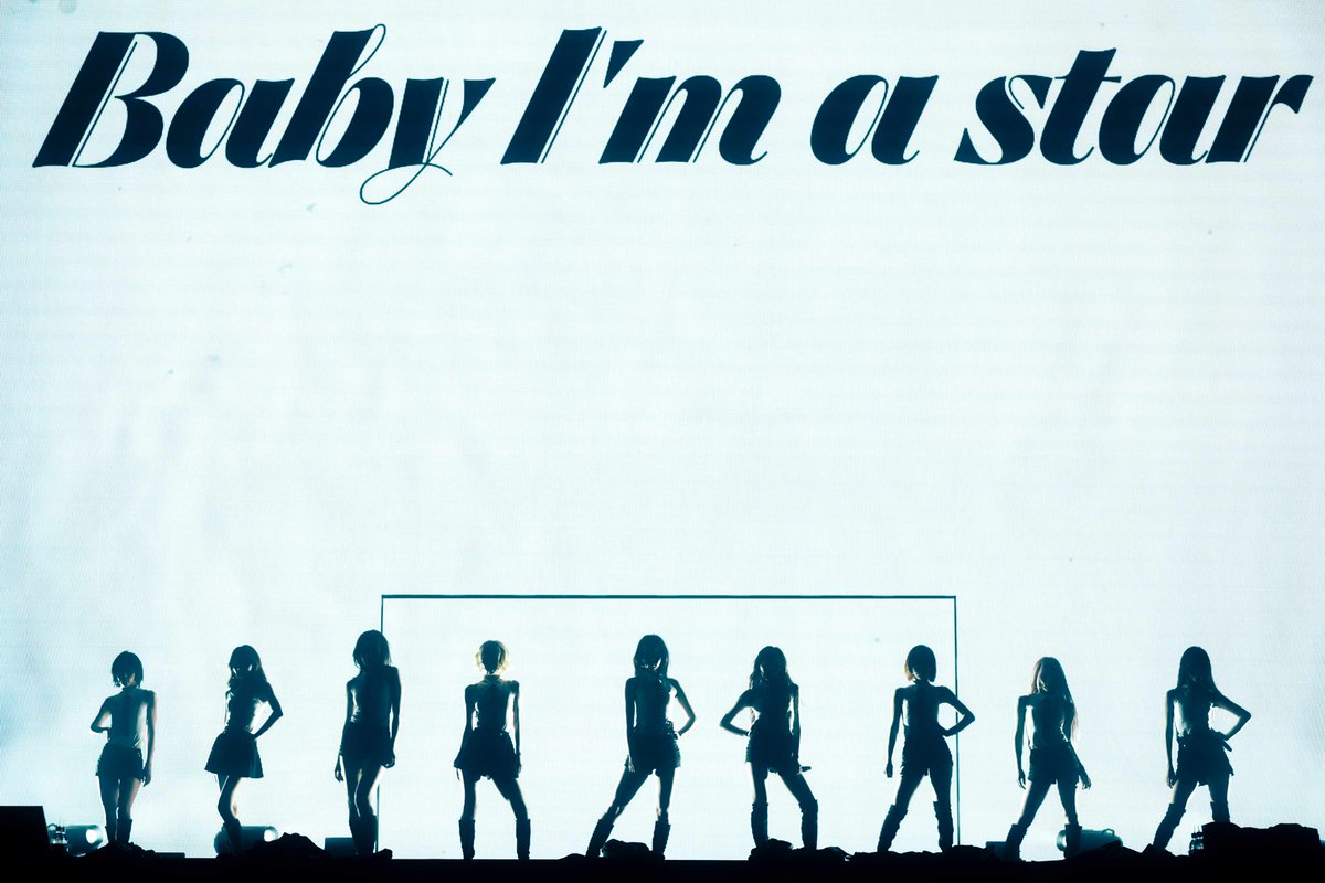 LiveenMu's tweet image. NiziU 5度目となるアリーナツアー「NiziU Live with U 2026 “NEW EvoNUtion”」がスタート lvtimes.net/music/75575/ 
#NiziU_NEWEvoNUtion #NiziU_tour #니쥬 #NewEvoNUtion #MAKO #RIO #MAYA #RIKU #AYAKA #MAYUKA #RIMA #MIIHI #NINA