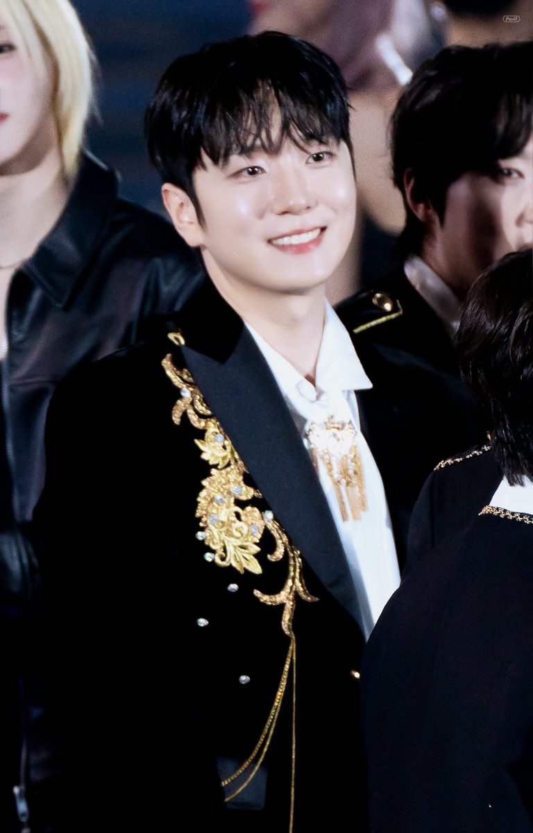 제 33회 한터뮤직어워즈 

핀이 나가긴 했는데.. 
그래도 예쁘니까 같이 봐요 (( 

#포레스텔라 #Forestella #고우림