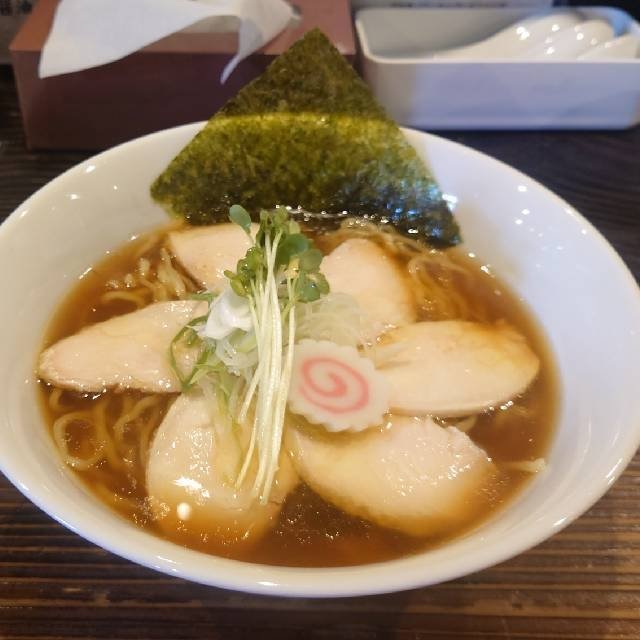 mutukiaoi's tweet image. 鶏チャーシュー麺 at 中華そば　大幸

現代の中華そばとして食べたい味のちょうどど真ん中。麺もかなり好み寄り。塩もちぢれ麺だったらなー  #毎日がラーメン ramendays.jp/post/6cf04de2-…