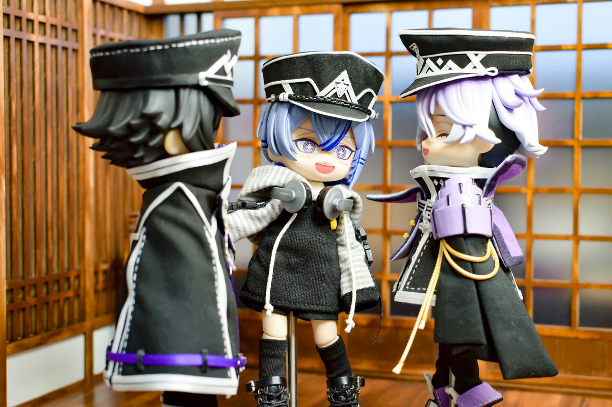 大慶の塗装＆デカール完了✨
衣装はとりあえず帽子だけ先に仕上げたので、江戸三作の帽子を並べてみました💕
ヘアパーツとデカールはあのじさん(<a href="/anojidrop/">Drop Trap💮次は６月</a> )💮