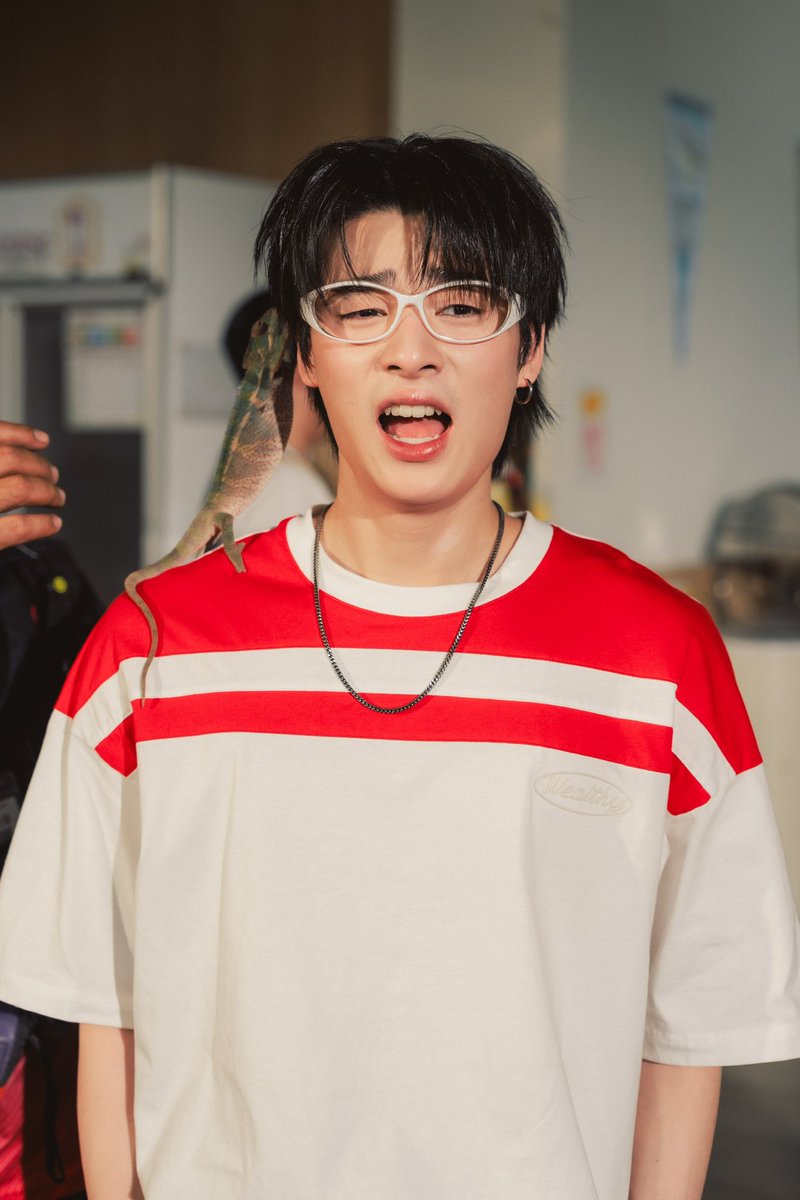 Nerdy, Nerdy 🤓 

เนิร์ดดี (Nerdy) 
OUT NOW on YT: VVV 

#Nerdy_VVV 
#VVV_TRIPLEV