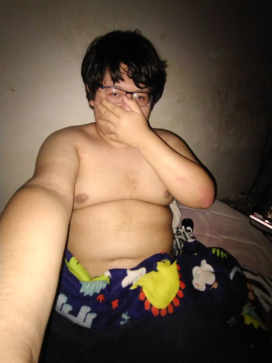 perrito16d's tweet photo. @atuspies12 Soy hombre, del estado de México 
Busco real o ciber 
Tengo poca o nula experiencia en real pero más o menos en ciber 
Hago lo que me ordene mi amo siempre que pueda no importa si es asqueroso 
Quisiera ser abusado y violado, ser utilizado como baño, mascota o un objeto https://t.co/M1LHBZFnlt