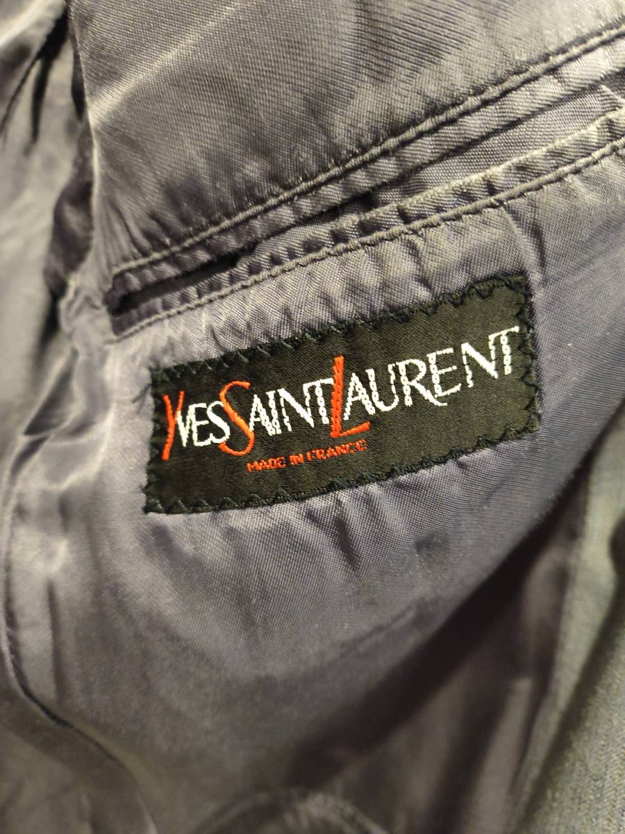 Lucky_Virus_'s tweet photo. NEWアイテム‼️
【1970s YVES SAINT LAURENT】
TailoredJacket
MADE IN FRANCE
Size:S~M https://t.co/CICjhT8d7F