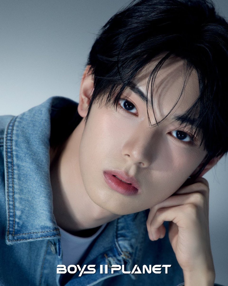 xinbearii's tweet image. just realized these four were the boys planet 2 visual posters … oh kangxin and chuchuz you will always be famous