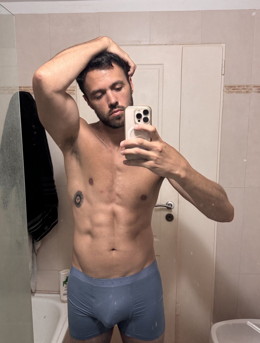 karma_is_a_cat tweet media