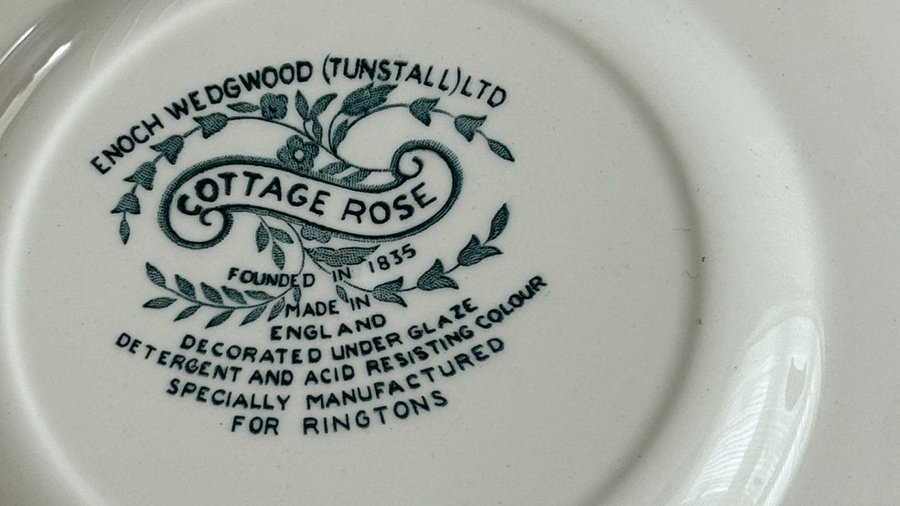 刻印に「RINGTONS」と入っています。 こうやって少しずつ、 リントンズ