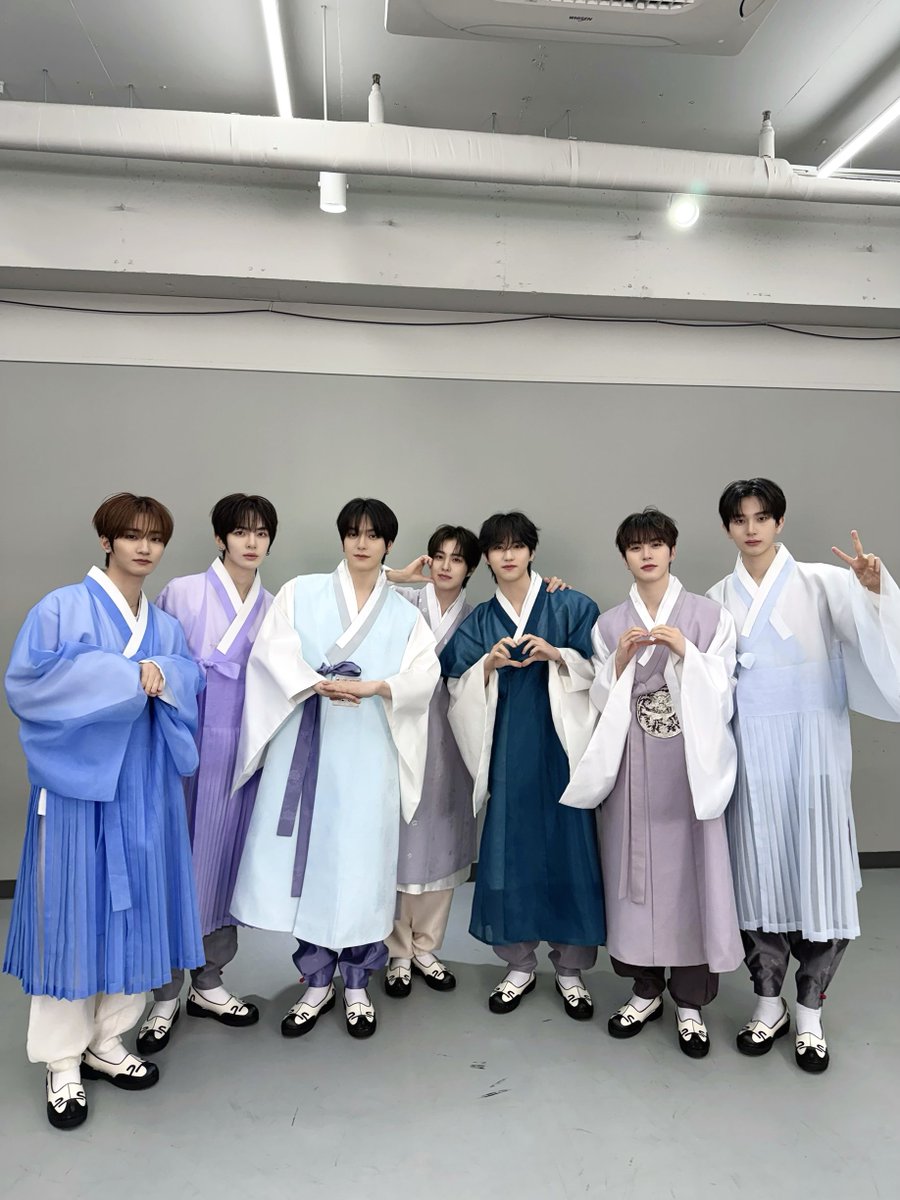 EPEX Official tweet media