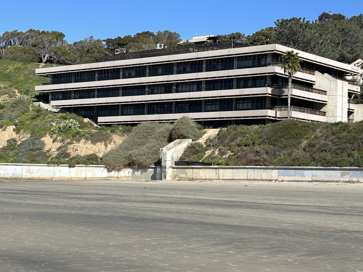 MikeKeeker's tweet photo. Just returned back from California.  It was nice to visit the beaches again. Brought back a lot of good memories. https://t.co/XwvNcpFqiA