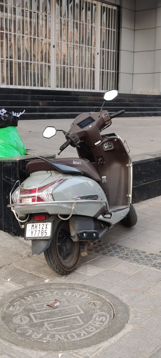 mrpatil's tweet photo. @PuneCityTraffic Parking on the footpath. Location: Baner 16Feb 2026 8AM https://t.co/L8eNtjeb8e
