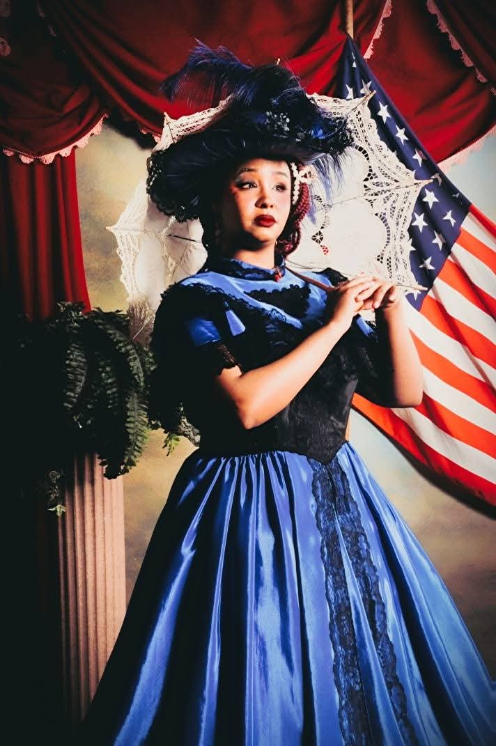 SomaliBarbzz's tweet image. Ended the work week being sick and staying home Friday, but the flu did not stop me from our #valentinesparty and #ValentinesDay2026 #valentines
#valentinesphotoshoot 3 outfit changes #civilwar #1920s #Renaissance #cutestcouple #somalibaddies