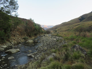 Don't forget to read all about 'A Solo Journey Through Silence, Stone and Self - Drakensberg' at:
hikingthedrakensberg.blogspot.com