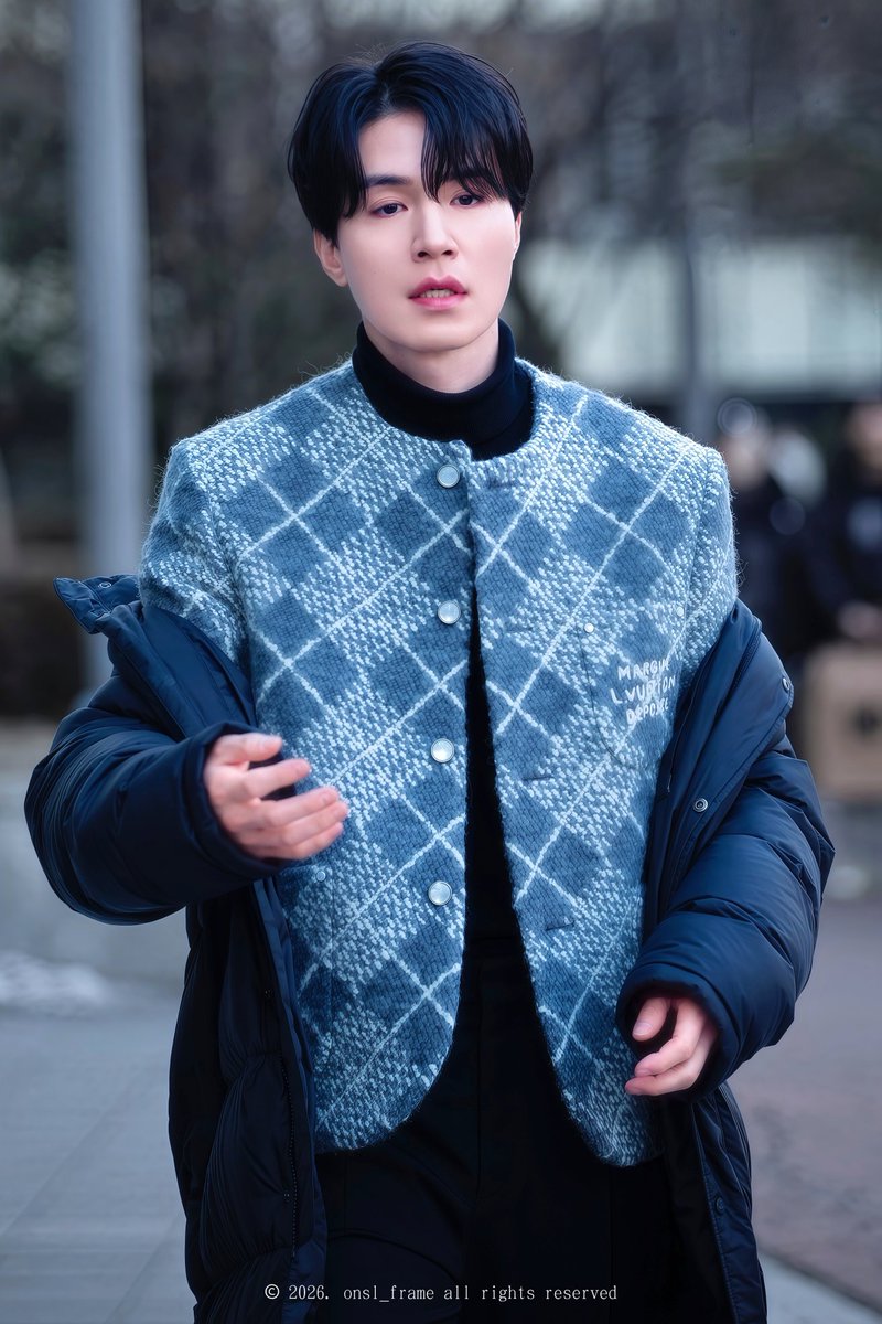 onsl_frame's tweet photo. 2025.01.12 하얼빈 무대인사 #이동욱

#하얼빈 #LeeDongWook #イドンウク https://t.co/k98sbs6SY1
