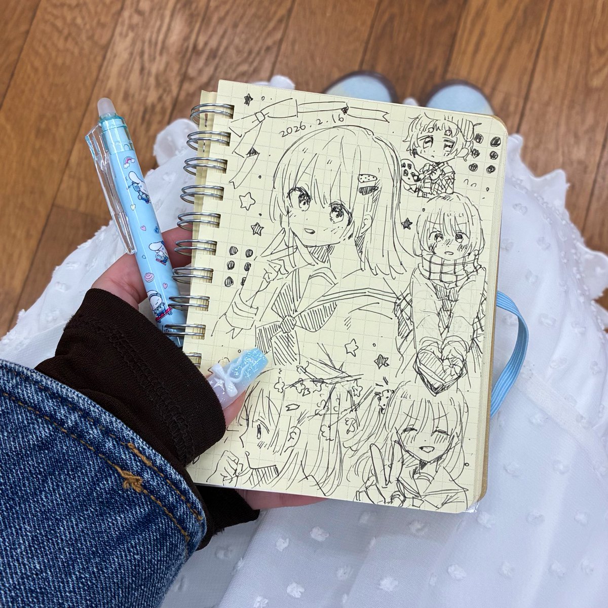 りこ tweet media