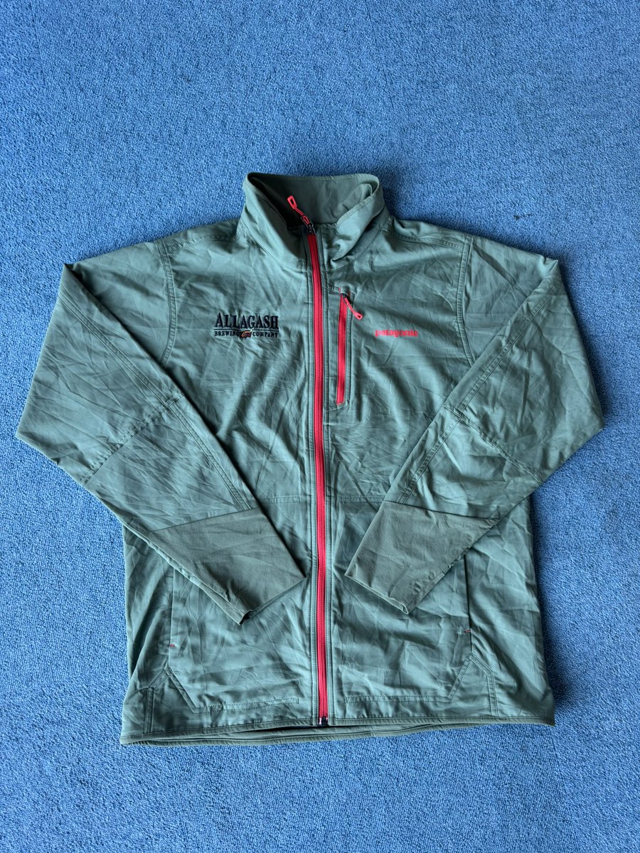 mirage029's tweet image. .
.
THE NORTH FACE
Mountain  Parker
.
Patagonia
Nylon jacket
.
どちらも日本未発売の希少アイテムです😀
.
ノースの同系色のジャケットもまとまりあって良いし、
パタゴニアの企業ロゴかなり珍しいかと😊
.
是非チェックして下さい✅
.
大洗シーサイドステーション2階
Mirage
.
#茨城 #大洗 #古着