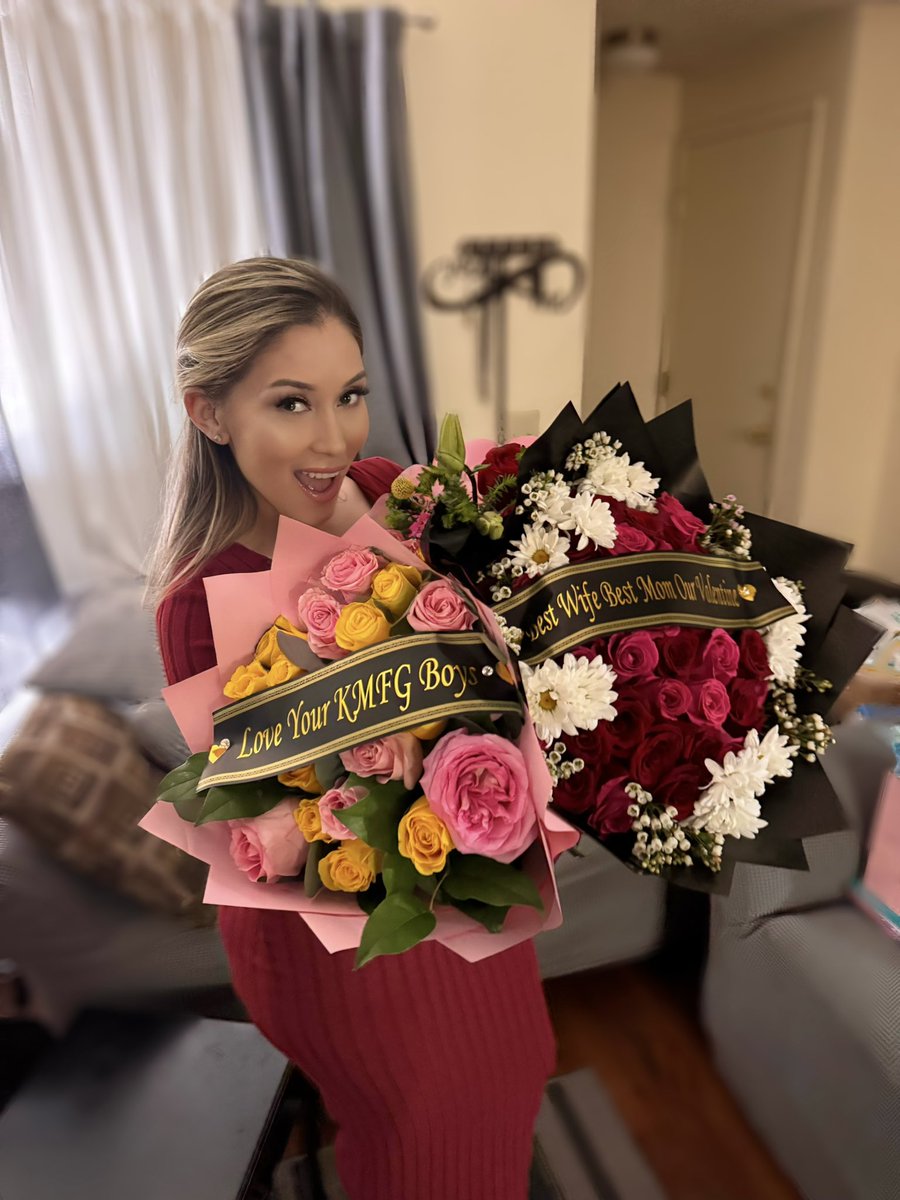 misshayleen's tweet photo. Valentines days ❤️💋 https://t.co/jqQndvvaKu