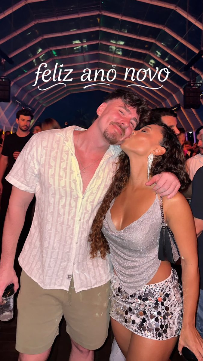 Michele crispim e gaba casal mais gostoso do momento no carnaval do Rio de Janeiro