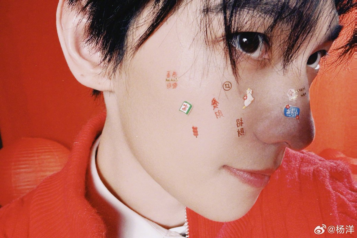 [16.02.2026] YY Weibo

​ความปรารถนาในปีใหม่ฉายชัดอยู่บนใบหน้า [โชคดีทันใด]
#ปีม้ามหามงคล#

#หยางหยาง #YangYang杨洋 #YangYang #杨洋