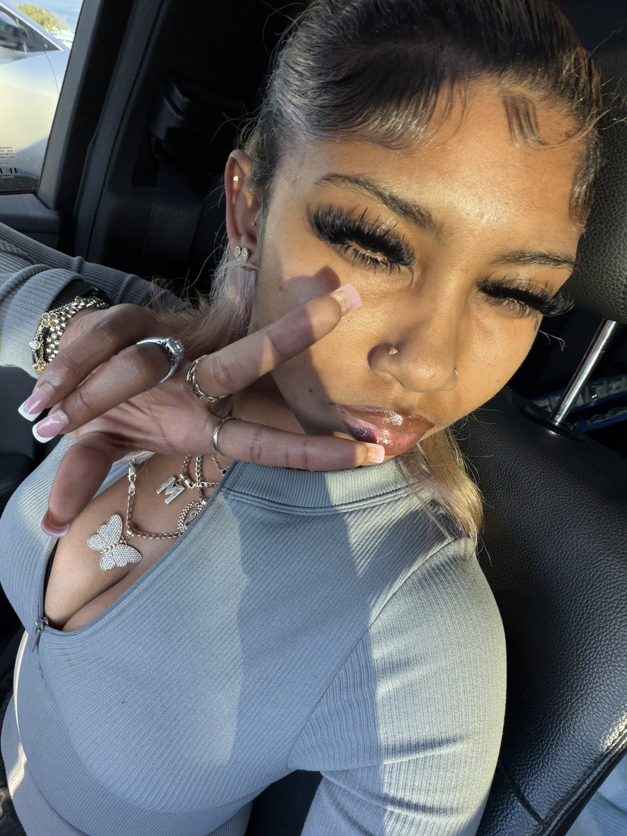 babyfacekilllaa's tweet photo. https://t.co/UOFSO0S9sl