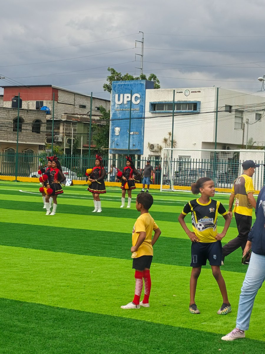 Notan el contraste del descuido del UPC versus la belleza del parque municipal???
Estos mismos son los que se están tomando Segura EP.