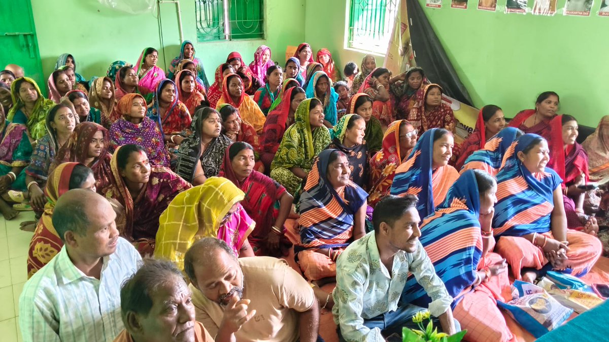 CPMG_Odisha's tweet photo. #FinancialInclusion A camp  was organized at Chhanua village under Balasore Postal Division to popularize the products and services provided by #IndiaPost and partner institutions.
#DakSewaJanSewa https://t.co/OcD9xIhFS4