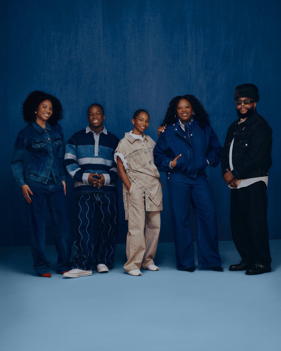 Gap_JP's tweet photo. Gap × Harlem’s Fashion Row. 発売中。
デニムが、私たちをつなぐ。
背景や美学がそれぞれ異なる5人のデザイナー。共通しているのは、デニムへの変わらない愛。
＊一部商品は2月下旬以降に入荷予定
詳しくはこちら:
https://t.co/f0jZKuj6L4 https://t.co/egnu0oAbsB