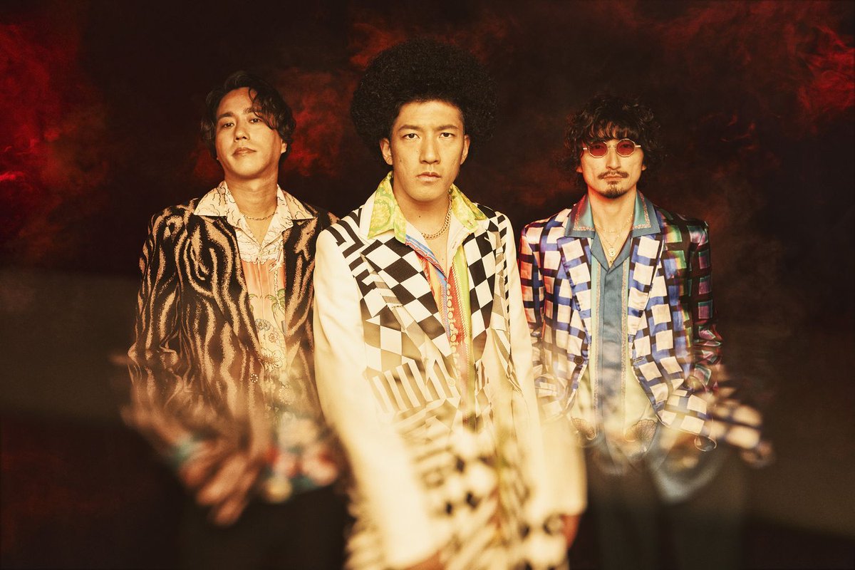 encore_inf's tweet photo. BRADIO、未発表音源アルバム「Gold Fashion」のアートワークを公開！ メジャー5th アルバム「FUNK FIRE」の"真行寺貴秋（vo）がいない"ver配信スタート

https://t.co/e5QRcqgQwm

#BRADIO　 #GoldFashion #FUNKFIRE　#流星の喝采 https://t.co/AnOkRCkKzk