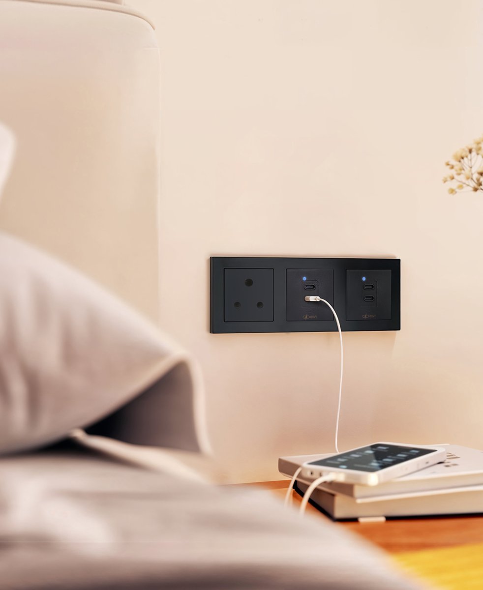 mx_electronics's tweet image. It’s not just a socket.
It’s the “why is your phone already at 80%?” socket.

Xplore More: rb.gy/agbnjk

#USBC #FastCharging #GaNCharger
#TechUpgrade #PowerUp
#NextGenTech #SmartCharging
#ChargeFast #ModernTech
#TechEssentials