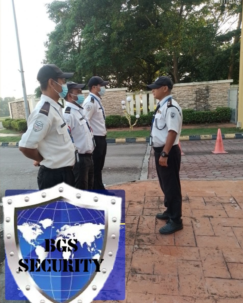 bgssec's tweet photo. Morning Briefing — Discipline starts with routine.
At BGS Security, our team begins each day with clear communication and strong leadership to ensure top-tier safety for your premises.
#BGSSECURITY #SecurityBriefing #ProfessionalGuardTeam #MalaysiaSecurityServices https://t.co/2F9uACoEnc
