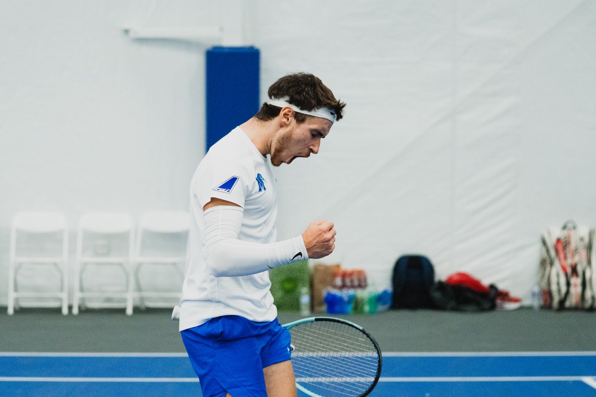 UofMTennis's tweet photo. 𝗠𝗲𝗺𝗽𝗵𝗶𝘀 𝗖𝗼𝗺𝗲𝘀 𝗨𝗽 𝗖𝗹𝘂𝘁𝗰𝗵 𝗔𝗴𝗮𝗶𝗻𝘀𝘁 𝗜𝗻𝗱𝗶𝗮𝗻𝗮, 𝗦𝘄𝗲𝗲𝗽𝘀 𝗔𝗹𝗰𝗼𝗿𝗻 𝗦𝘁𝗮𝘁𝗲 𝗶𝗻 𝗗𝗼𝘂𝗯𝗹𝗲𝗵𝗲𝗮𝗱𝗲𝗿

📰 https://t.co/JfD5KU5VZn https://t.co/90ReQC8Ufy