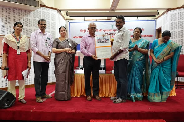 icarctcri's tweet photo. Five-day Training Programme on: โAdvanced Techniques in Soil and Water Quality Assessmentโ
#ICARCTCRI
#SoilAndWaterQuality
#CapacityBuilding
#AdvancedTechniques
#SoilHealth
#WaterQuality
#SmartFarming
#AgriculturalResearch
#SustainableAgriculture
#TrainingProgramme https://t.co/WJzXnmOjmU