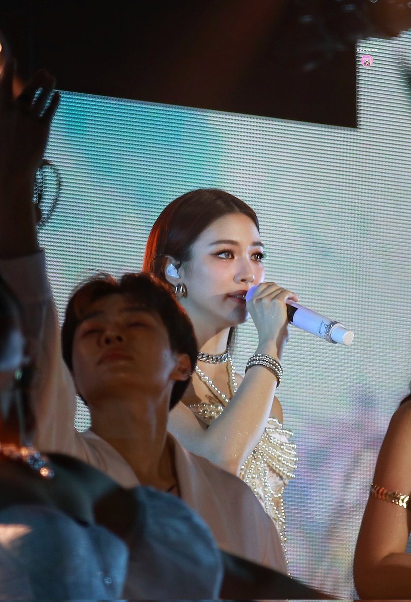 ใช้ความสวยได้เปลืองมากกก >//<

#ginnynatnicha