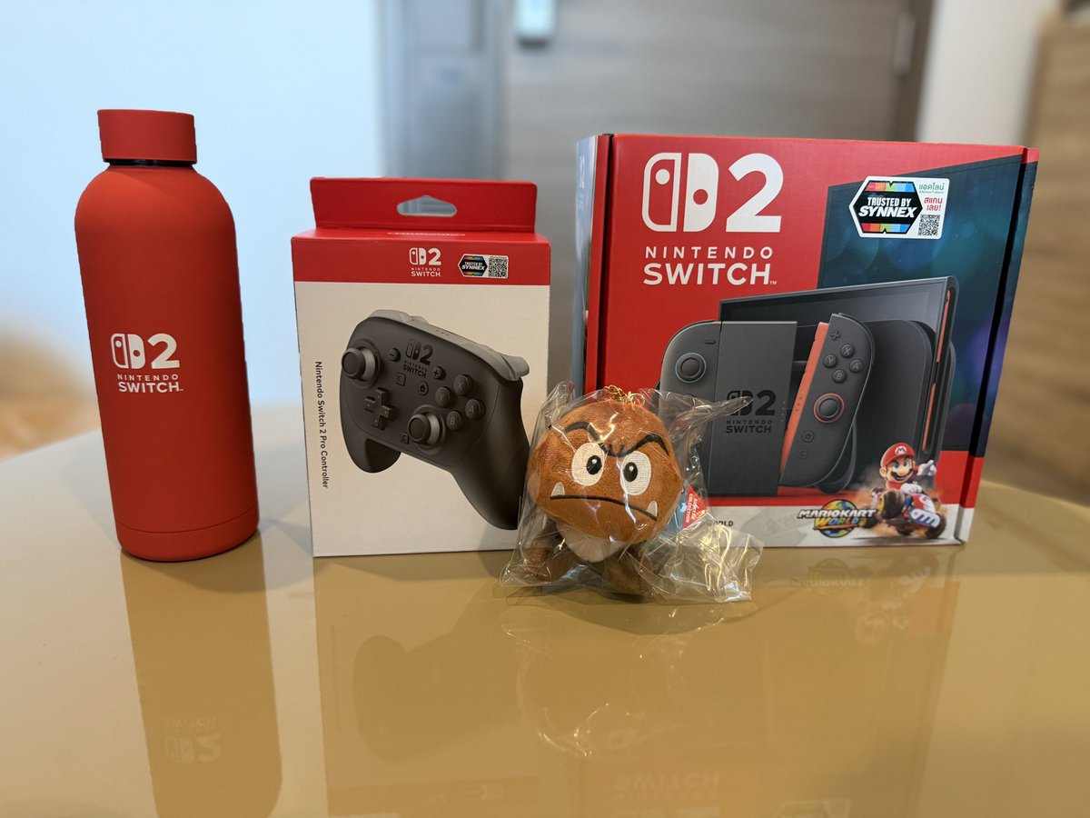 Ladbear2's tweet photo. バンコクのニンテンドーストアでSwitch2購入👍 https://t.co/JmojKWu3xM